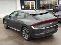 Pogled od pozadi levo