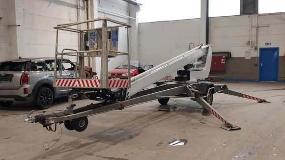 Vista anteriore sinistra