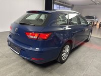 Pogled od pozadi desno