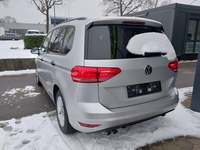 Вид сзади слева