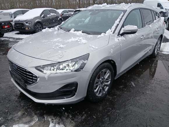 Вид спереди слева