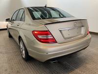 Pogled straga lijevo