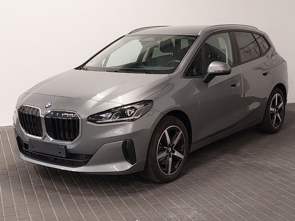 Vista anteriore sinistra