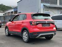 Pogled od pozadi levo