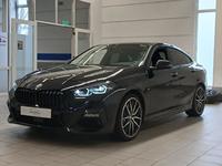 Pogled od napred levo