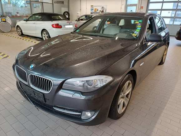 Náhled zpředu zleva