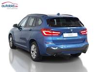 Pogled od pozadi levo