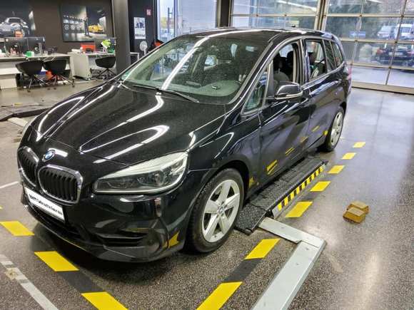 Náhled zpředu zleva