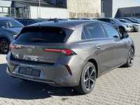 Pogled od pozadi desno