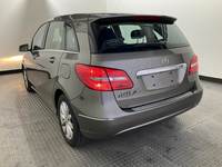 Pogled od pozadi levo