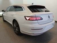 Pogled od pozadi levo