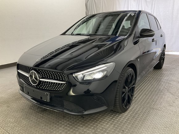 Вид спереди слева