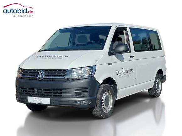 Pogled od napred levo