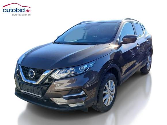 Вид спереди слева