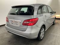 Aanzicht achter rechts