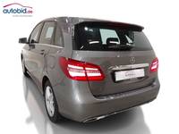 Aanzicht achter links