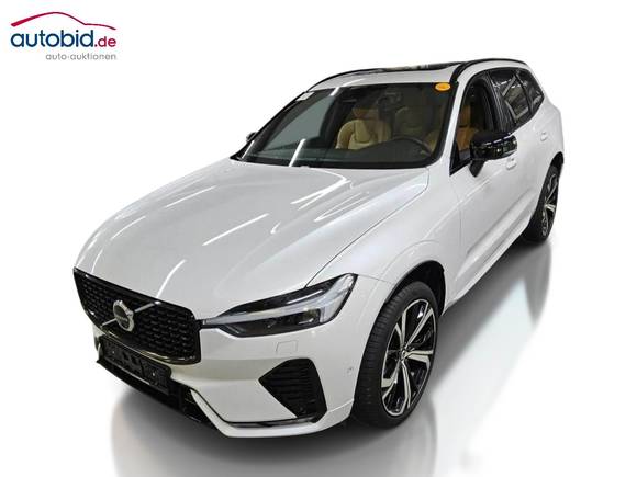 Pogled od napred levo