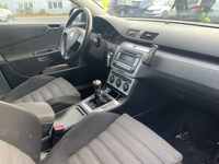 Вид на салон