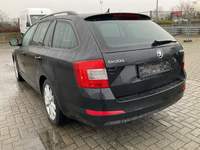 Вид сзади слева