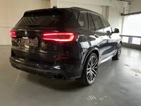 Вид сзади справа