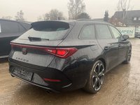 Pogled od pozadi desno