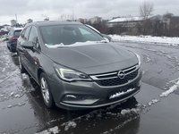 Náhled zpředu zprava