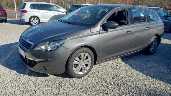 Náhled zpředu zleva