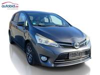 Вид спереди справа