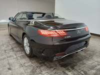 Pogled od pozadi levo