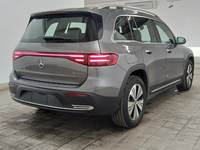 Pogled od pozadi desno