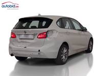 Pogled od pozadi desno