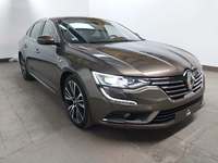 Pogled sprijeda desno