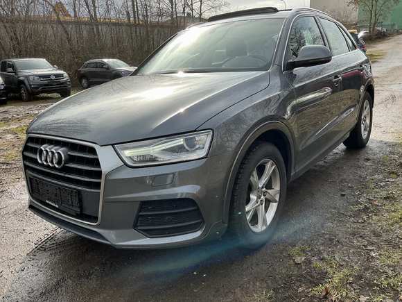 Pogled od napred levo