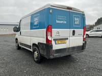 Aanzicht achter links