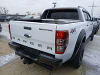 Pogled od pozadi desno