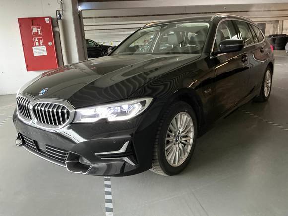 Pogled od napred levo