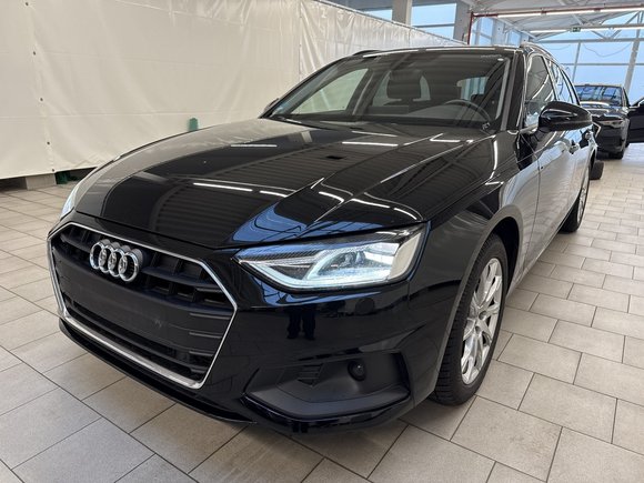 Pogled od napred levo