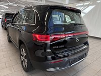 Pogled od pozadi levo