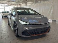 Pogled desno spredaj