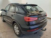 Pogled od pozadi levo