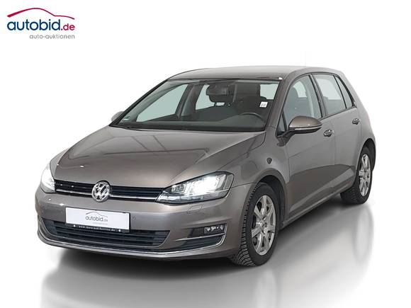 Pogled od napred levo