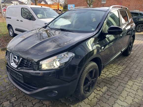 Pogled sprijeda lijevo