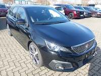 Pogled desno spredaj