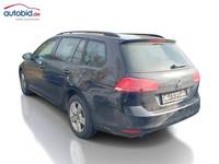 Vaade tagant vasakult