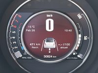 Pohled na přístrojovou desku