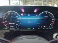 Pohled na přístrojovou desku