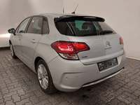 Aanzicht achter links