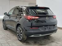 Pogled od pozadi levo