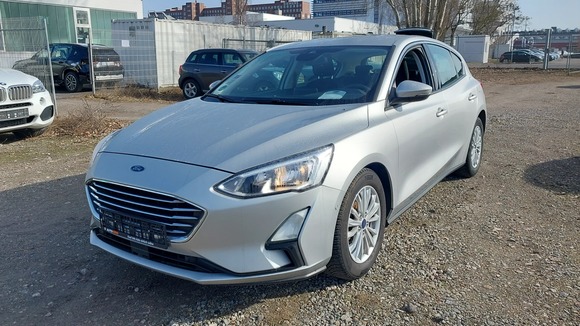 Náhled zpředu zleva