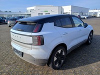 Pogled od pozadi desno